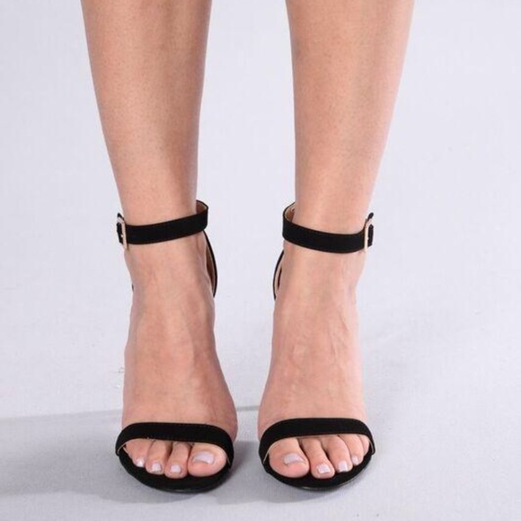 Fashion Nova Heels - Picture 2 of 5